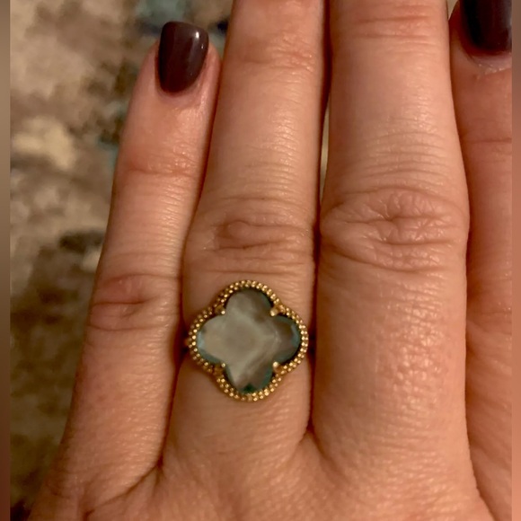 14k Sz 6 Yellow Gold Topaz Clover Ring - Picture 1 of 4